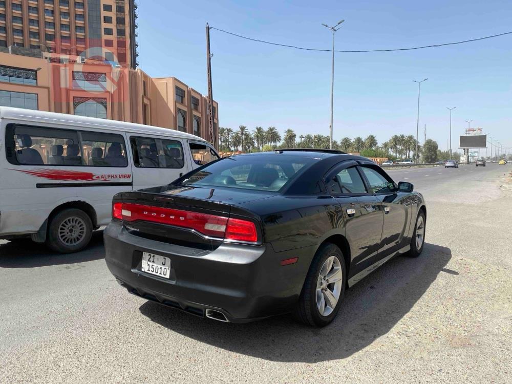 دۆج چارجەر